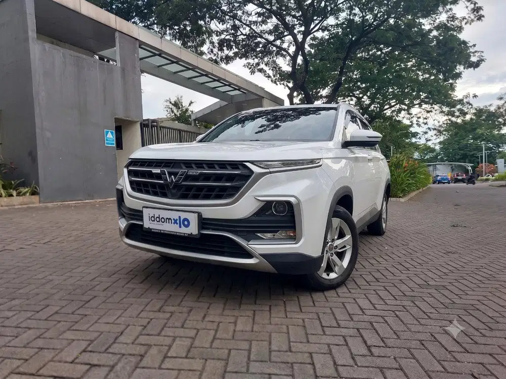 TDP 1 JUTA Wuling Almaz 1.5 Smart Enjoy 7-Seater AT 2019 Putih CUONB