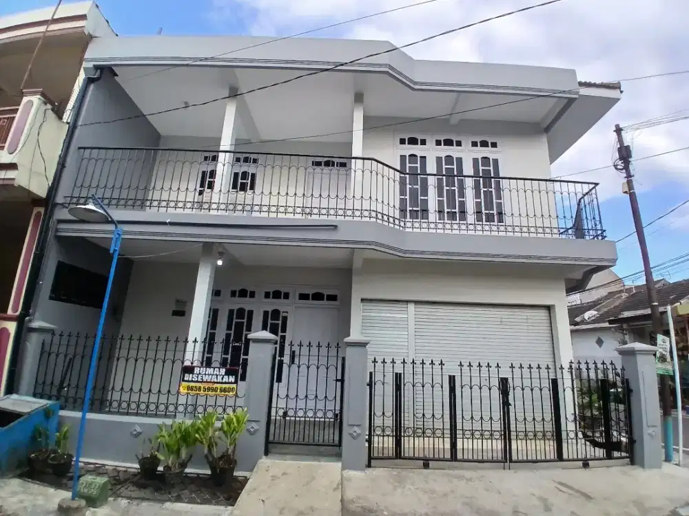 Disewakan rumah 2 lantai lokasi Sawojajar Malang