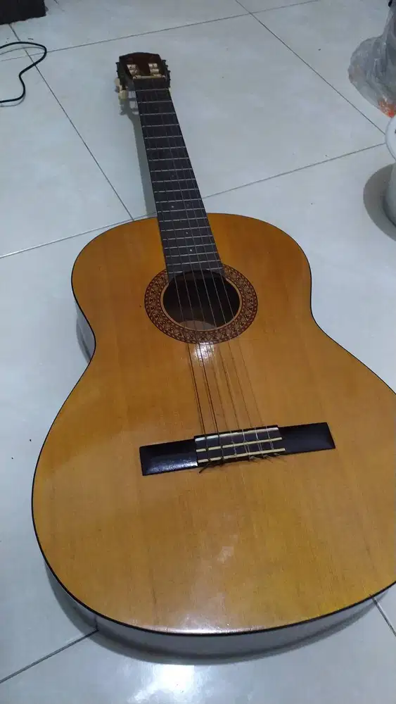 Gitar Yamaha Akustik Original C315