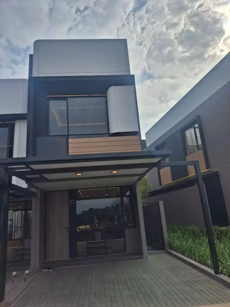 Rumah free PPN Dp bisa  dicicil cicilan 2jt 5 menit ke gading serpong
