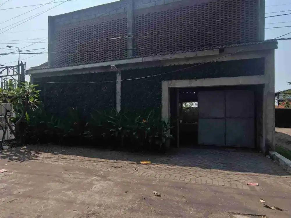 DISEWAKAN TAHUNAN Tempat Usaha 0 jalan raya Beji Pasuruan
