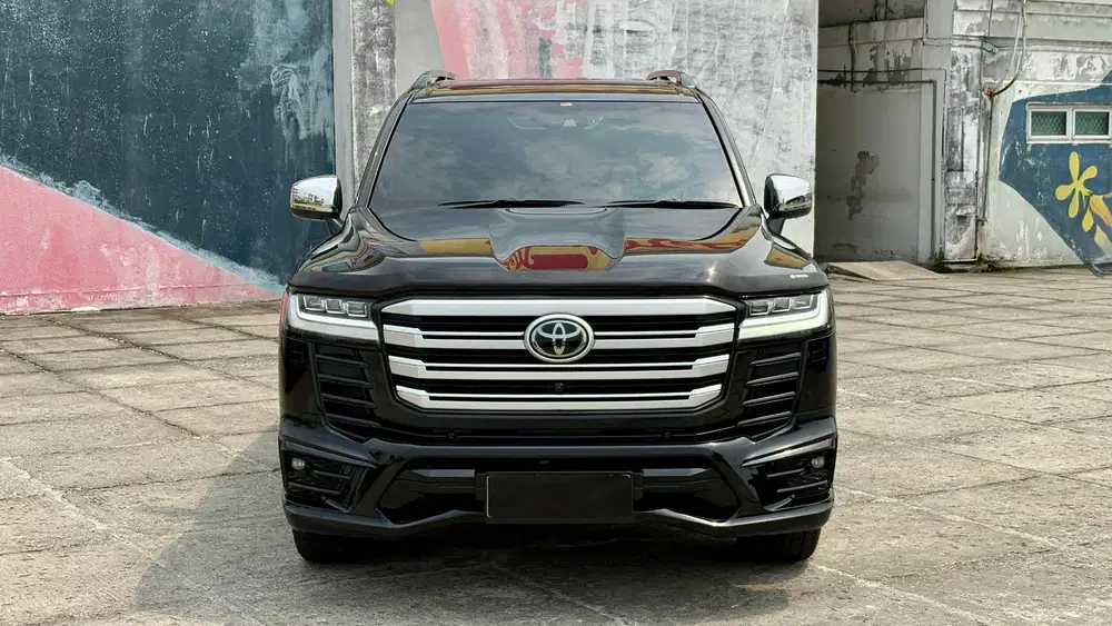 [KM 10.000]TOYOTA LAND CRUISER VXR 300 HITAM AT 2023 VX-R VXR300 GR