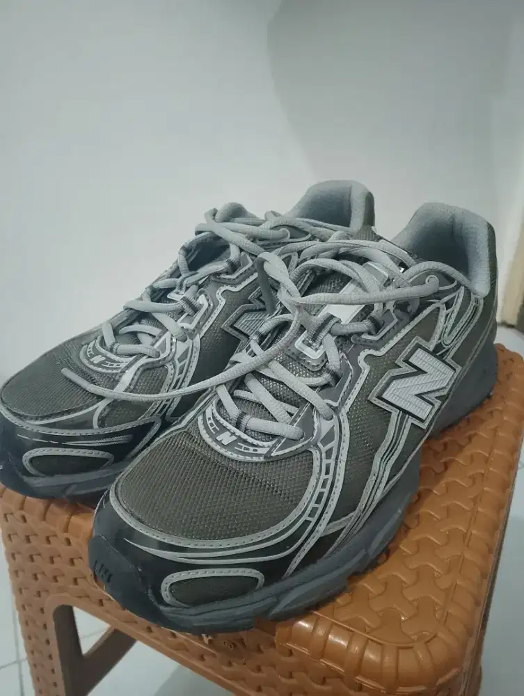 New Balance 740 Original