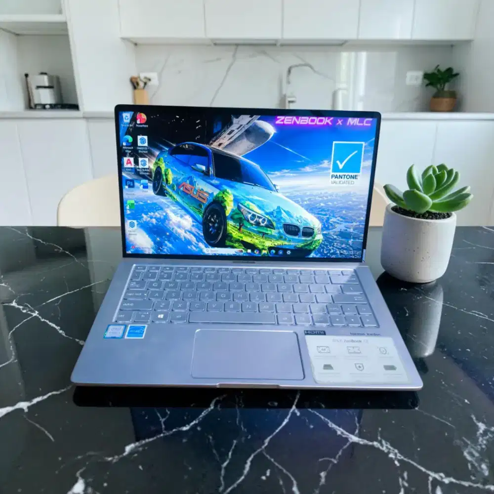 Laptop Asus Zenbook Clasic SSD 512Gb Core i5 RAM 8Gb SLIM BEZELESS