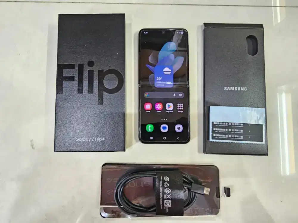 Samsung Z Flip 4 8/256 SEIN Resmi Fullset Like New Flip4 nt Zflip 3