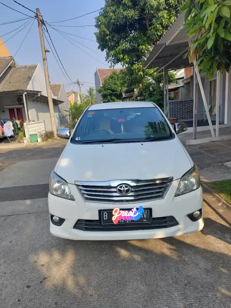 INNOVA 2.5 G MANUAL DIESEL PUTIH 2012