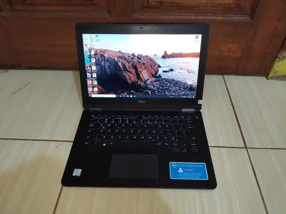 Laptop Dell latitude e7270 core i5-gen6 Ram 16GB ssd 256GB layar fhd