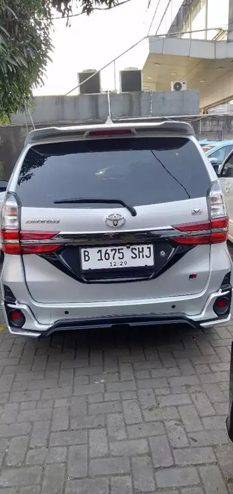 Mobil mewah harga murah