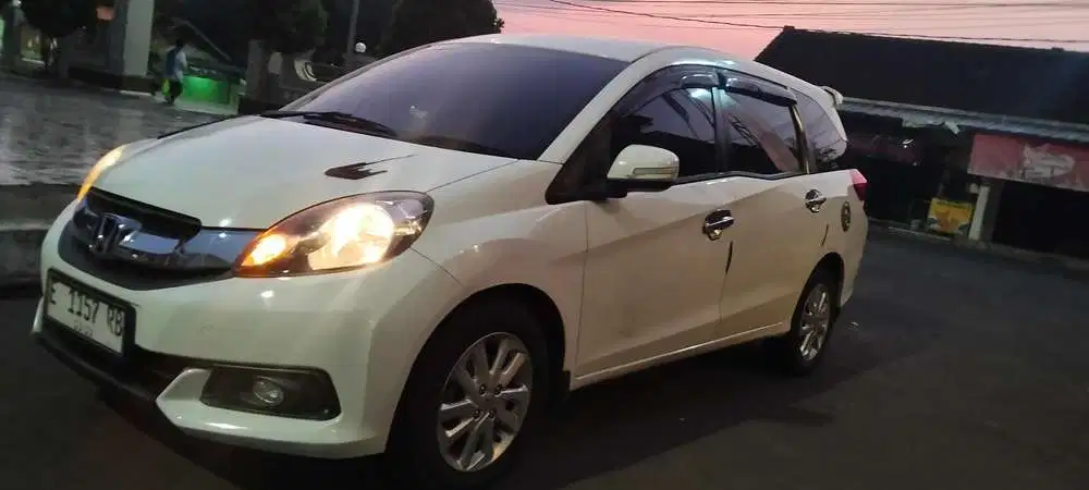 Honda Mobilio 2015 Bensin