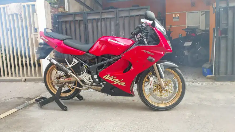 Kawasaki Ninja RR