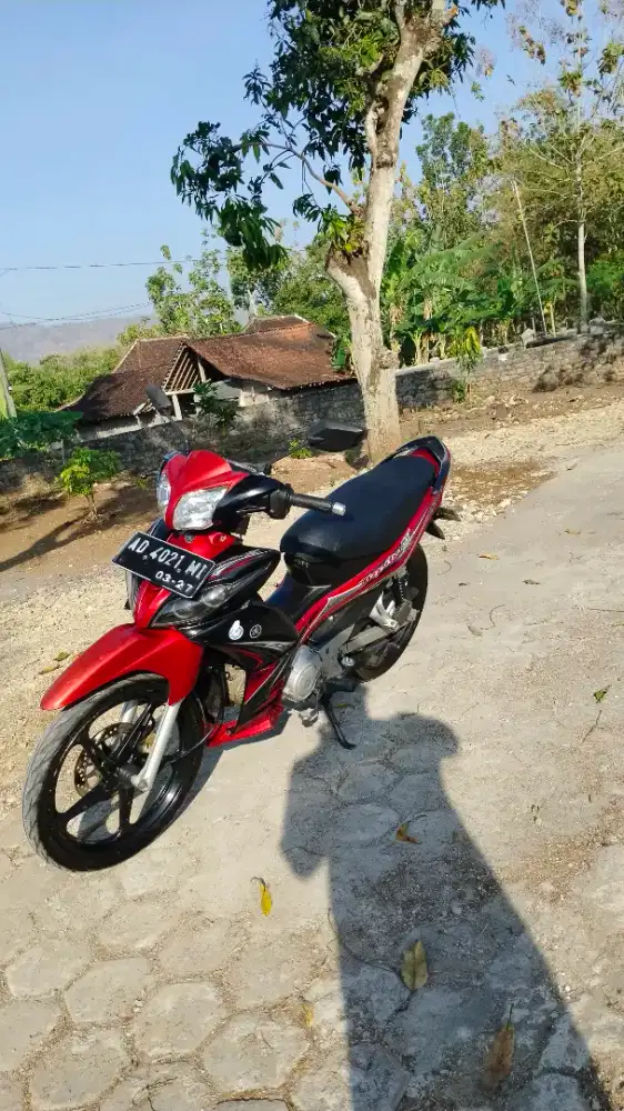 Jupiter Z 2012 Merah Marun