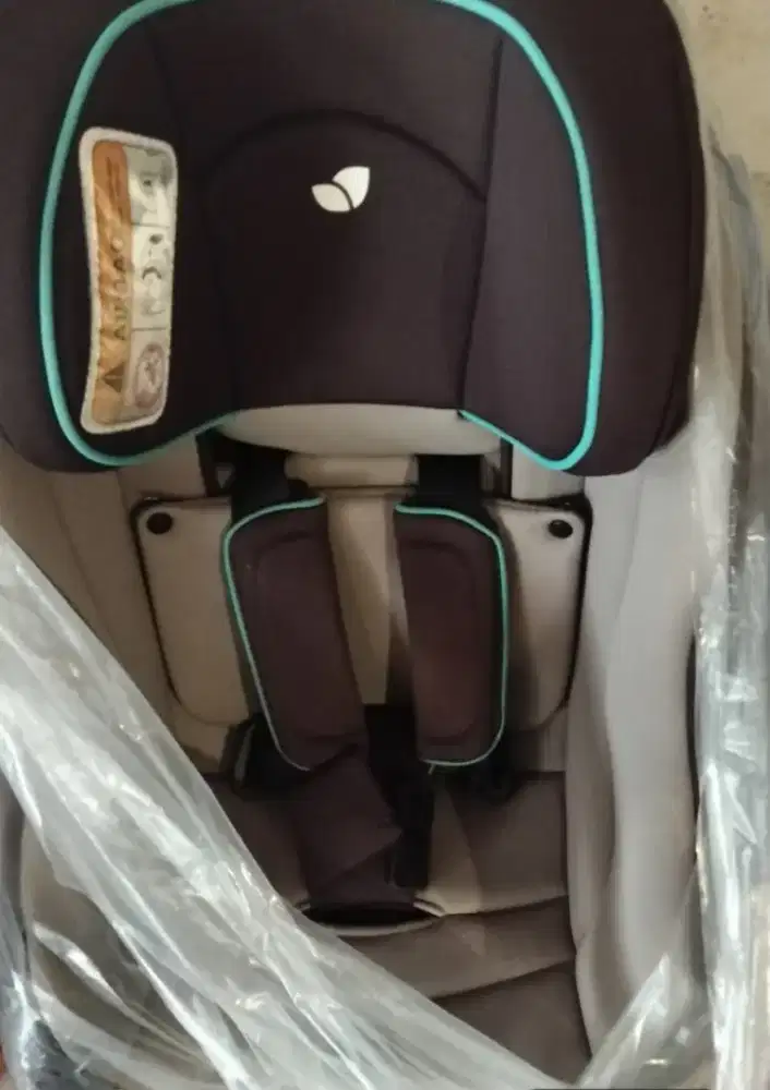 Car seat Joie Premium. Tempat duduk di mobil buat bayi/batita