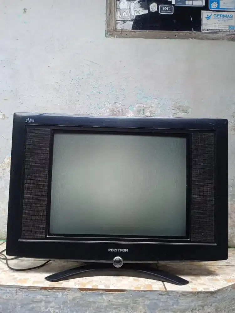 tv Polytron seri u-slim 21