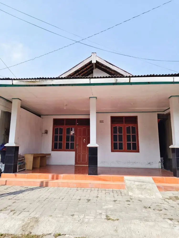 DIKONTRAKKAN RUMAH NYAMAN, AMAN, LOKASI STRATEGIS