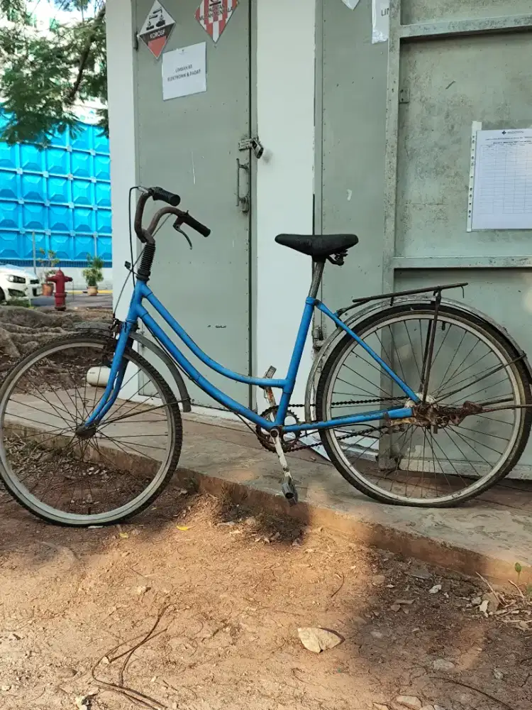 Di jual sepeda udh tidak terpakai