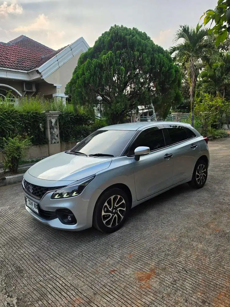 Baleno 2023 Hatchback AT km 35rb Record