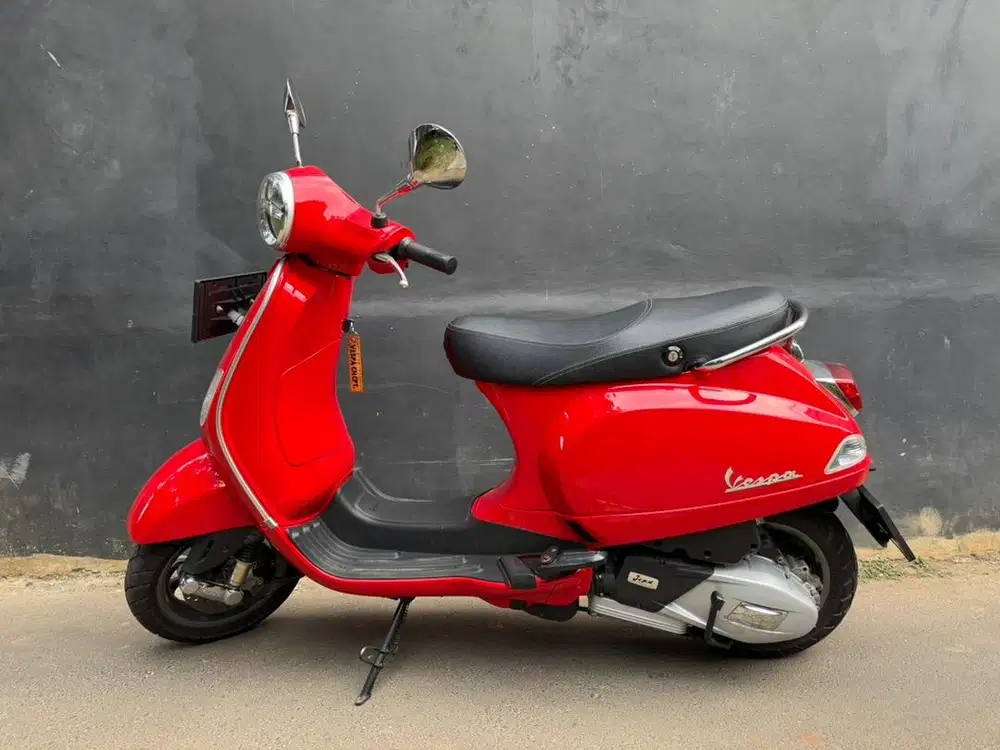 WTS Vespa LX 125 i-get Merah, pembelian bulan Januari 2024