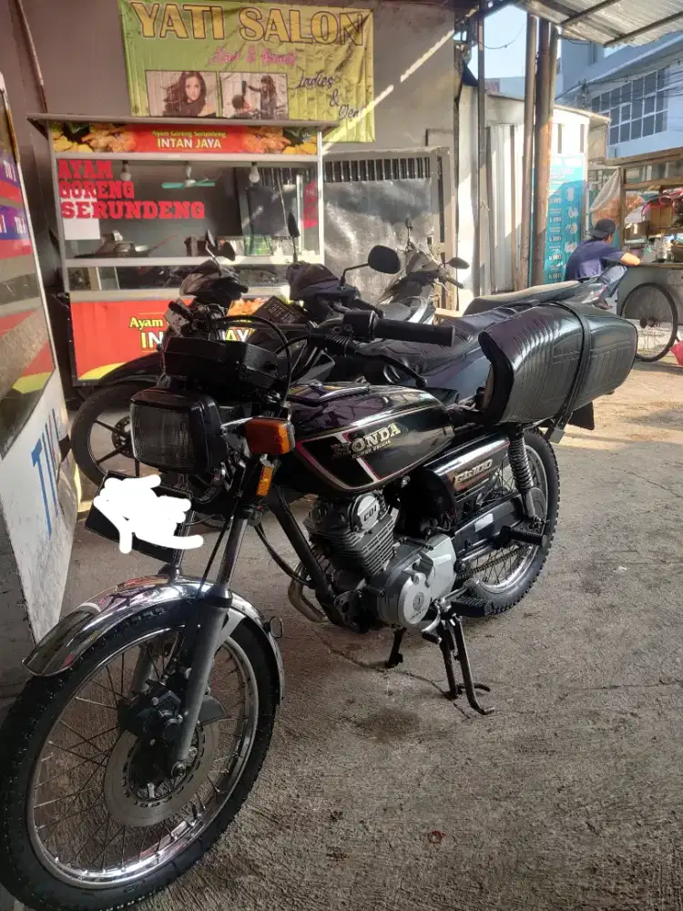 Motor honda GL 100 cepe cepek GL100 GL-100