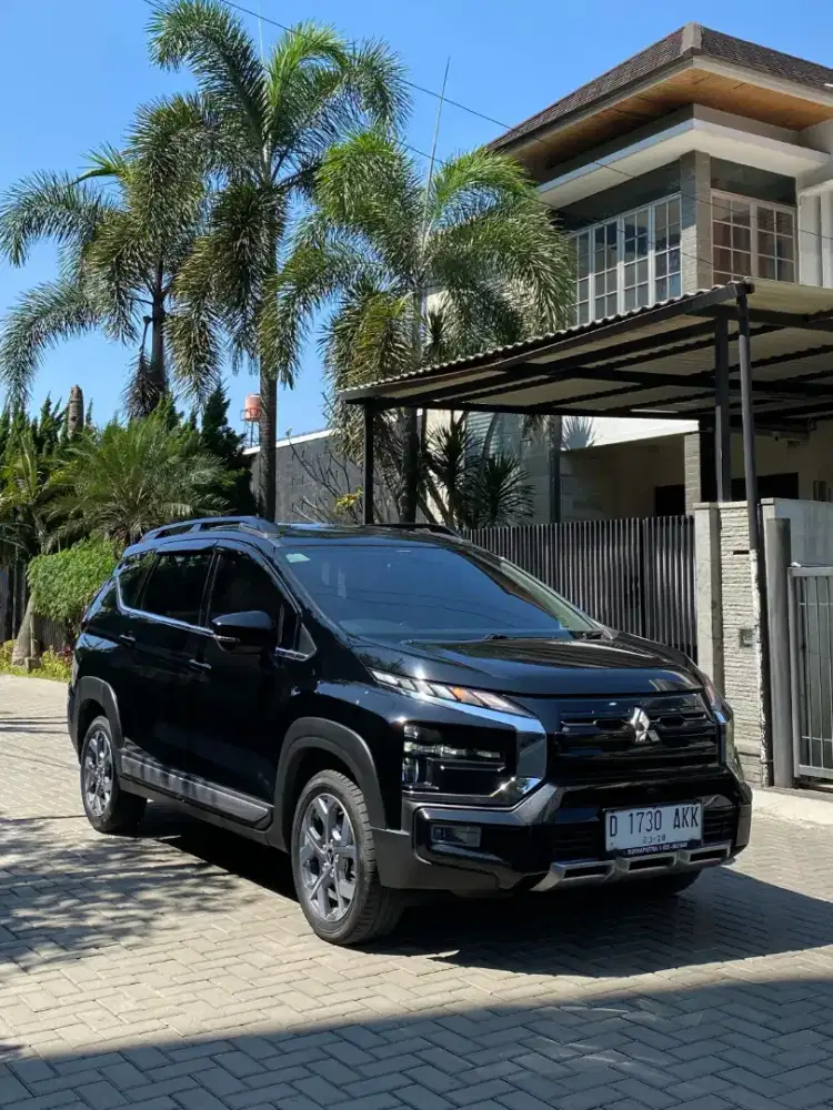 Xpander cross premium package