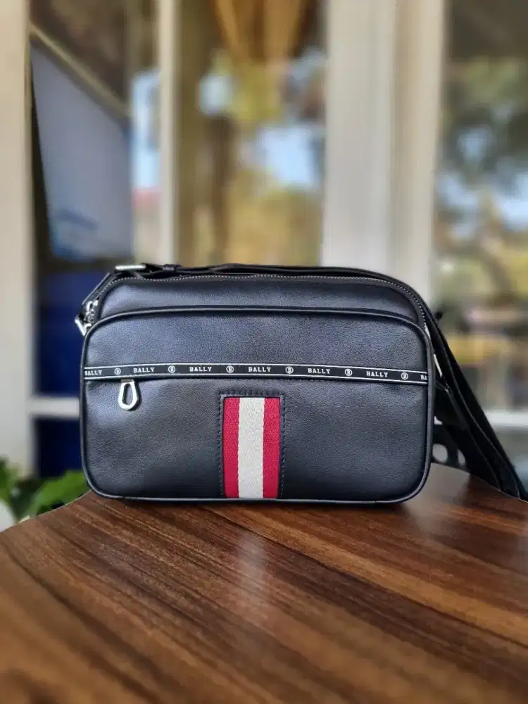 Tas cameback bally swistzerland
