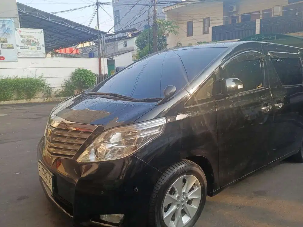 Toyota Alphard 2010 Bensin