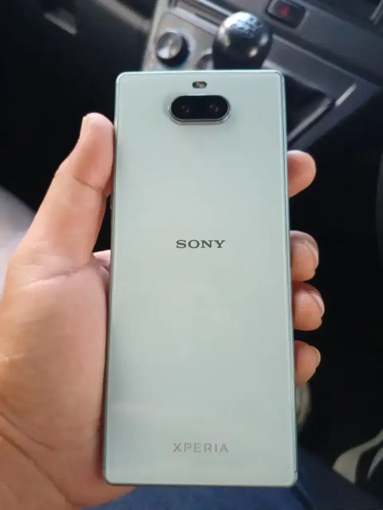 Sony xperia 8 au version 4/64gb baca detail