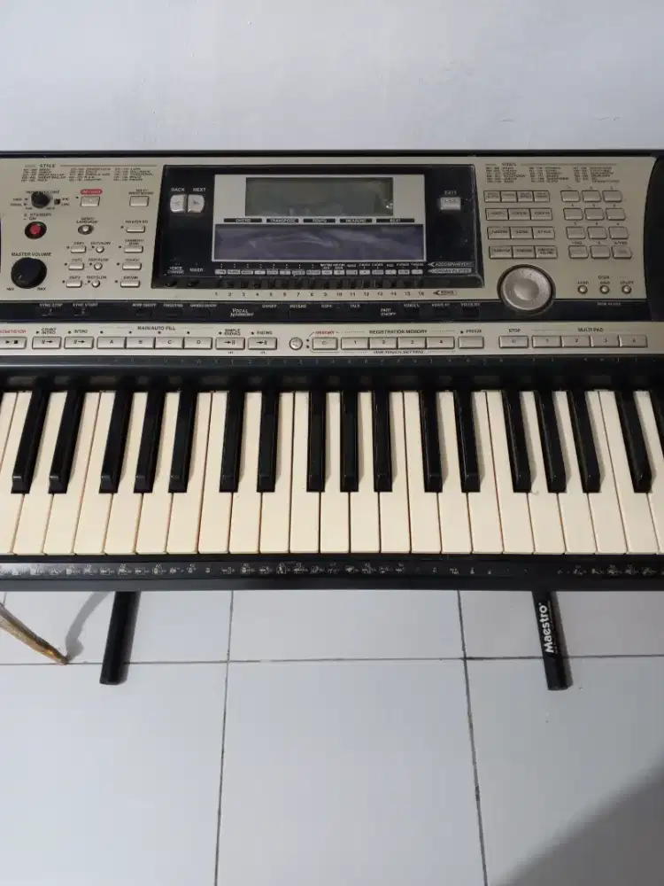 Yamaha keyboard psr 740