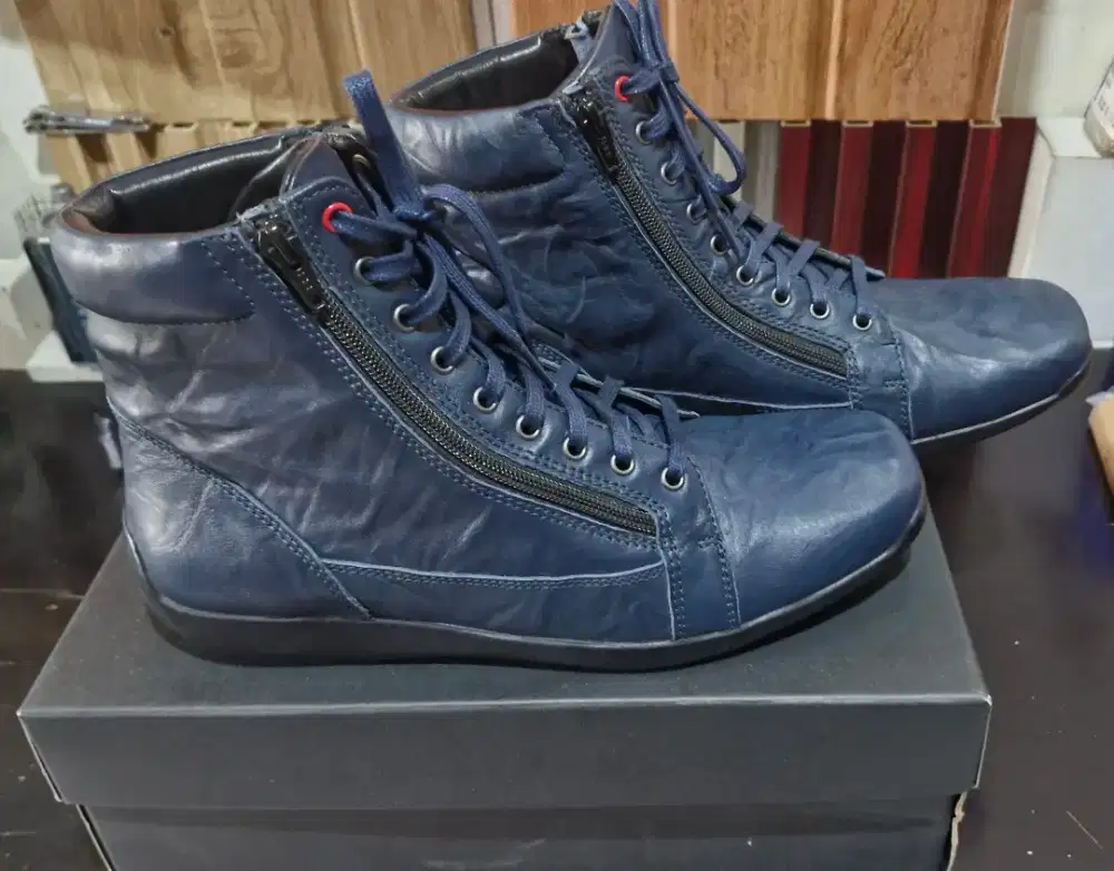 Boots Gino Mariani Elario 10 Navy BNIB (BARU) ORI fullset MURAH