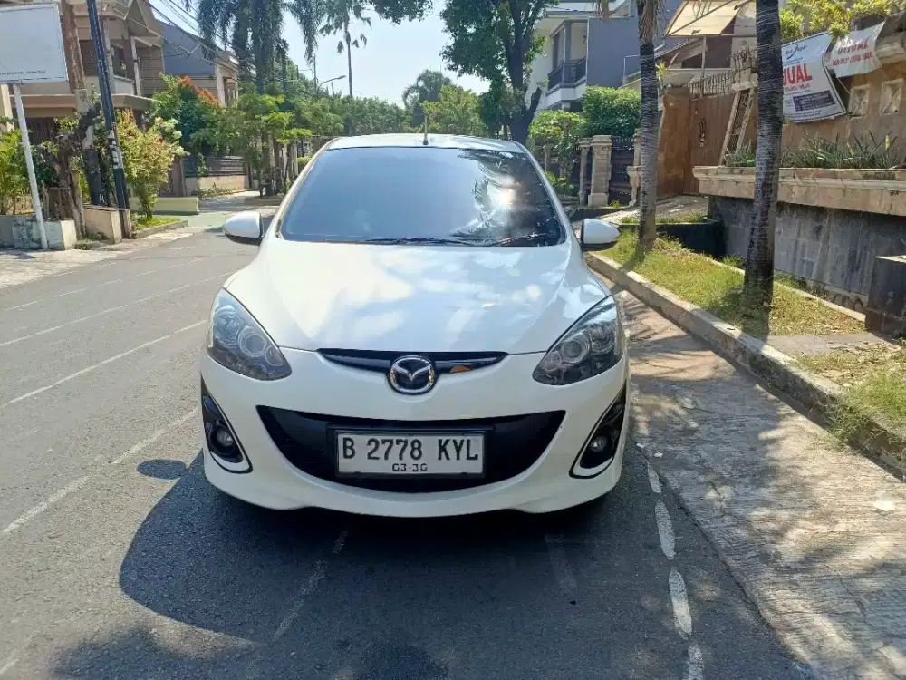 Mazda2 Tipe R Automatic Th 2012