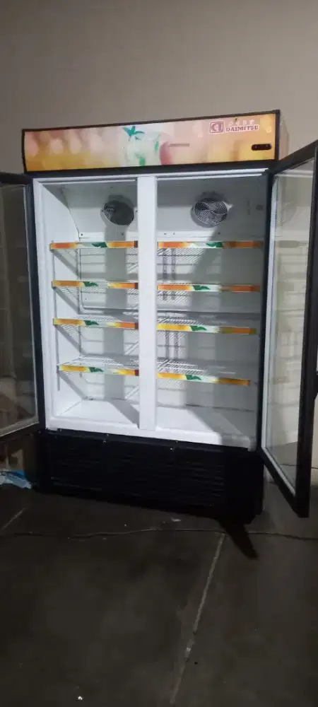 Showcase pendingin minuman dua pintu