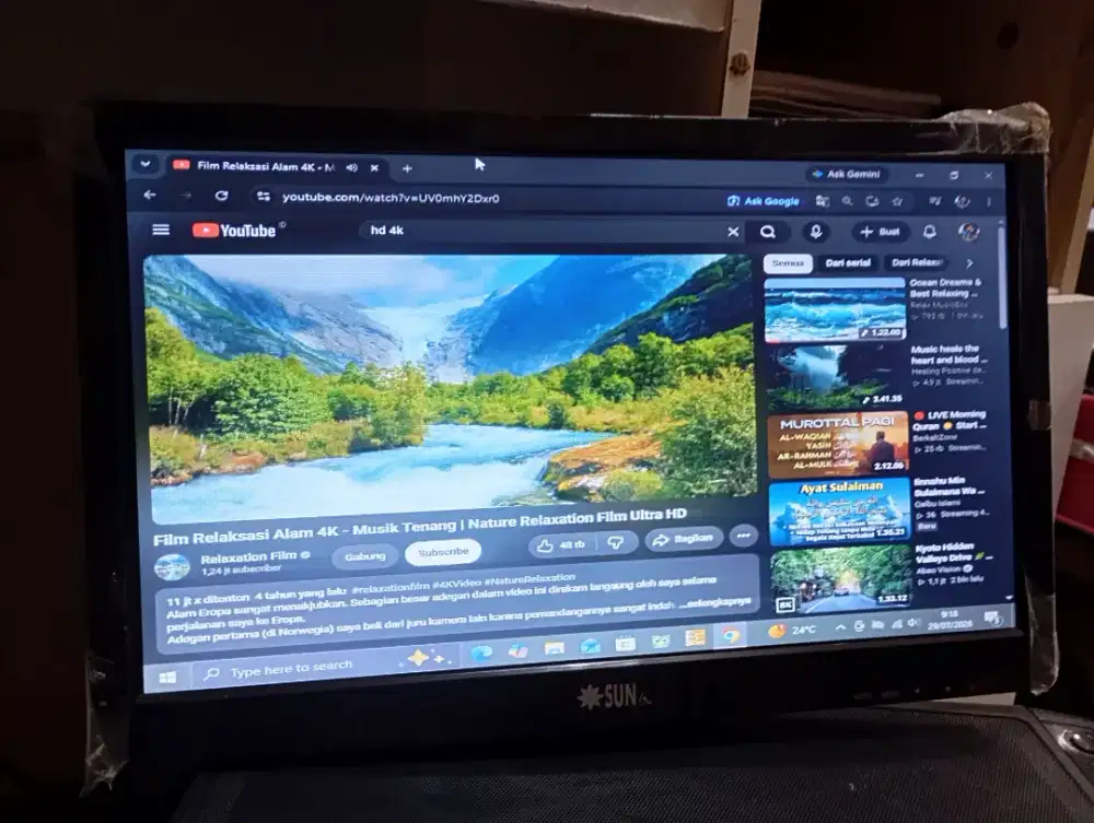 Monitor LED 16inc Wide