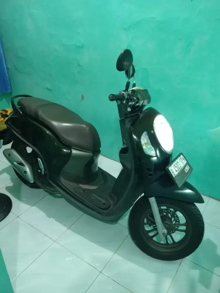 Scoopy keyless iss
