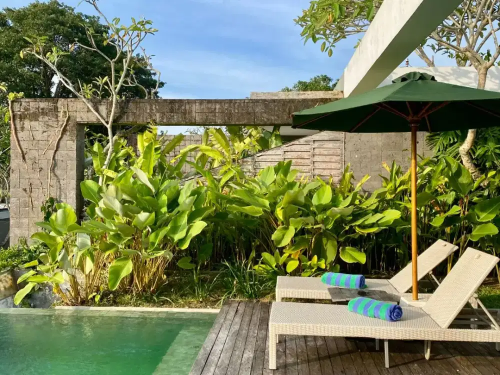 Villa Mewah Uluwatu Bali, Private Villa Dijual Lokasi Premium. baru selesai renovasi, SHM ada di pink zone. bagus untuk investasi ROI tinggi