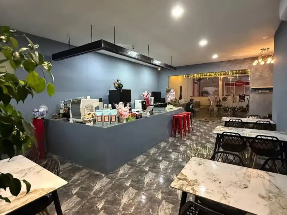 OVER KONTRAK BEKAS RESTORAN / COFFEE SHOP LOKASI STRATEGIS DI JL.PONDOK CABE RAYA, LALU LINTAS RAMAI BAGUS UNTUK USAHA