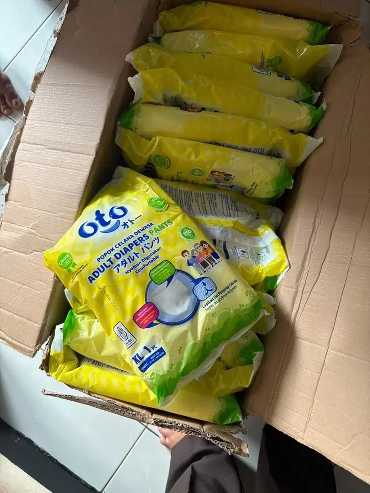 Pampers oto celana dewasa