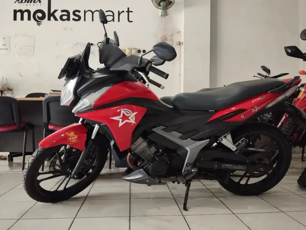 HONDA CS1 th 2011 PAJAK HIDUP SS LENGKAP