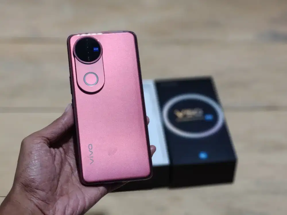 vivo v50 5g 12/256 bisa tt
