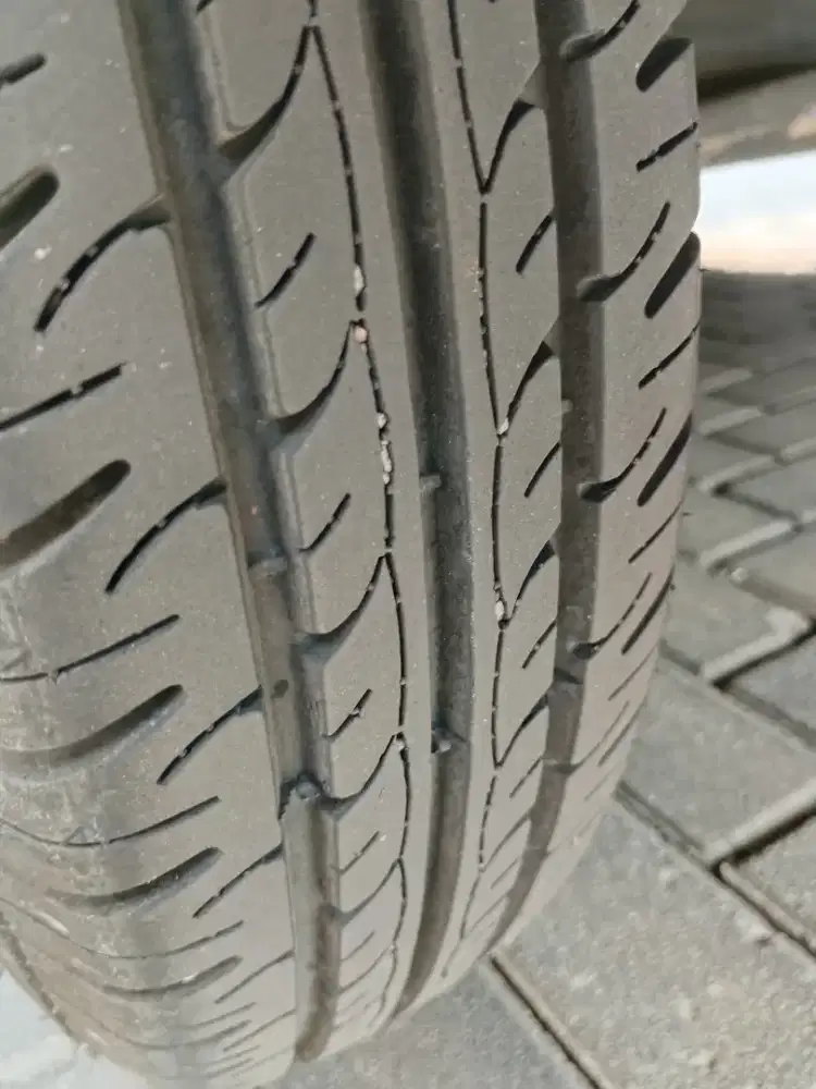 Di jual cepat pelek +ban sigra r13 2026 gresss