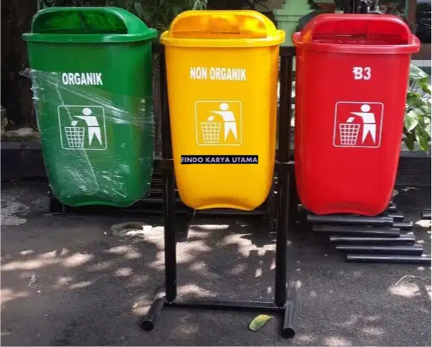 Pusat Tempat Sampah Oval Tiga Warna 451 / Tempat Sampah