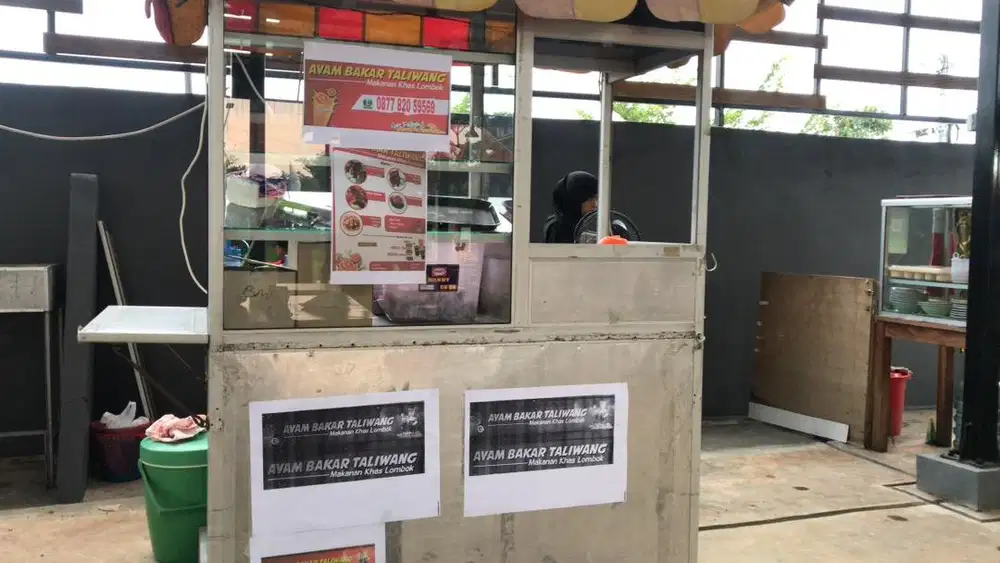 Etalase usaha dagang gerobak besi stainles