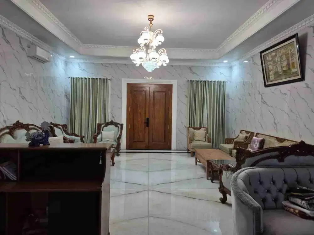 Rumah mewah dipurbayan sukoharjo
