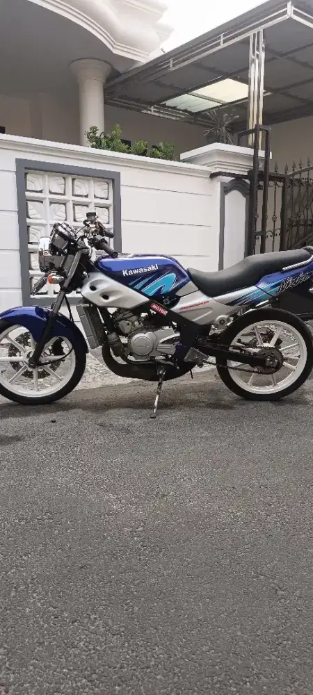Kawasaki Ninja J/R 2004