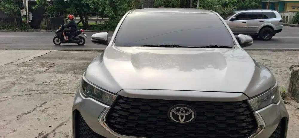 Toyota Kijang Innova 2024 Bensin