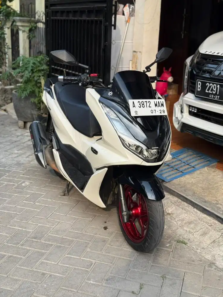 HONDA PCX 160 CBS 2023 – TANGAN PERTAMA DARI BARU