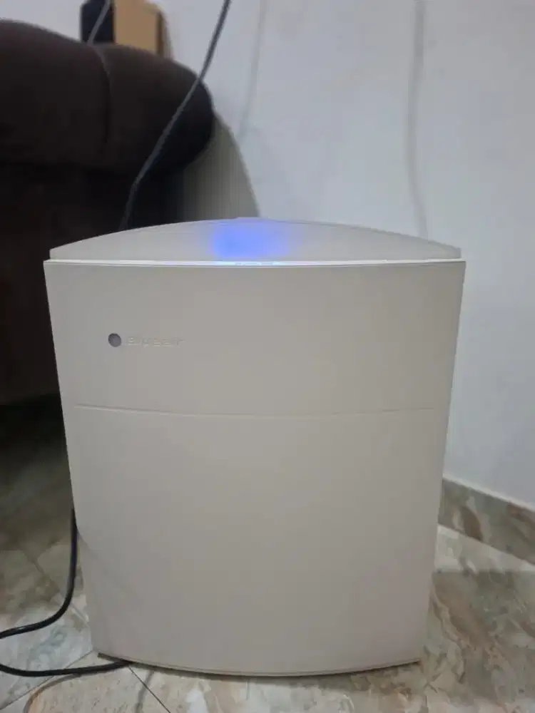 BLUEAIR AIR PURIFIER 205 wifi