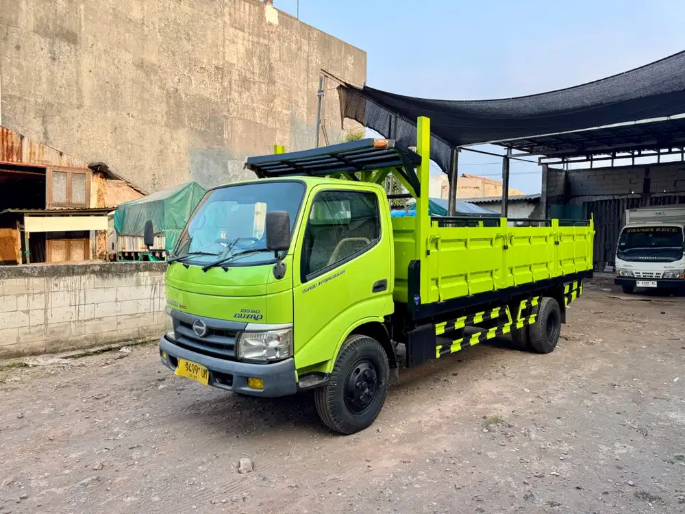Hino Dutro 130MDL Bak Dropside 6rd 2014 Km90rb