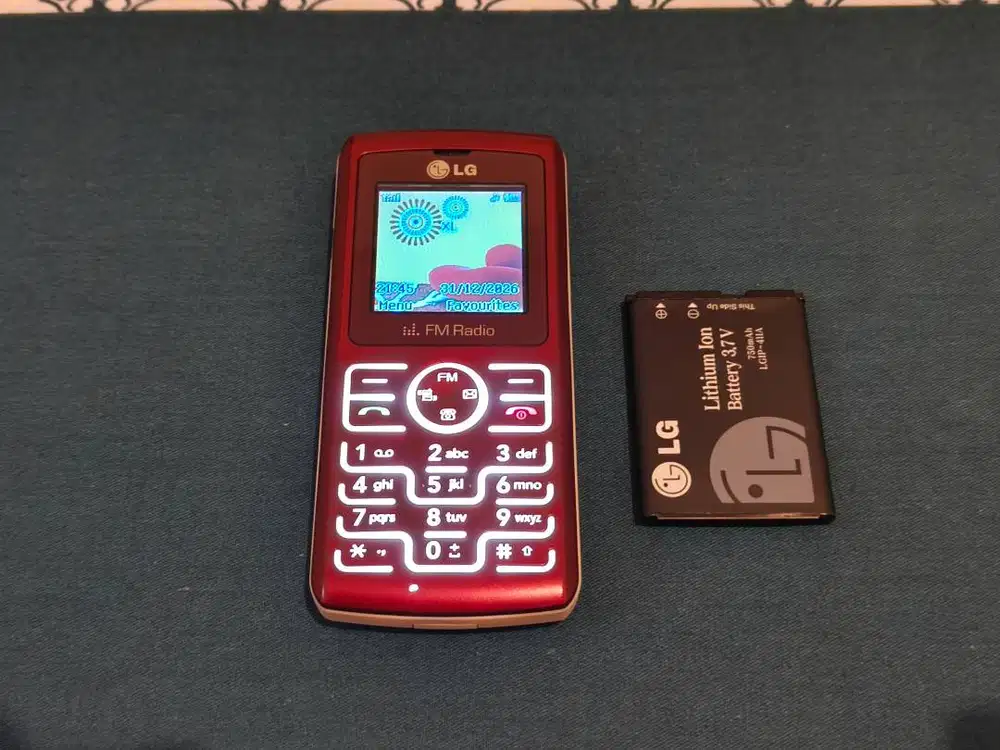 Feature Phone LG KG288 FM Radio Fullset Second Original Like New Gan