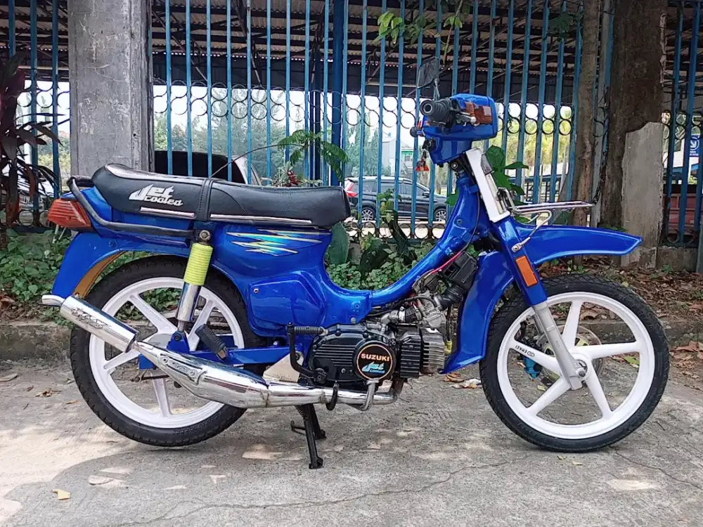 SUSUKI BRAVO BIRU