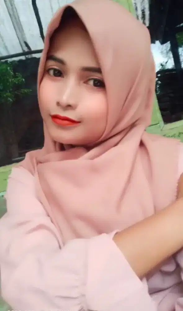 Cari kerjaan apa aja tp maaf sya meroko