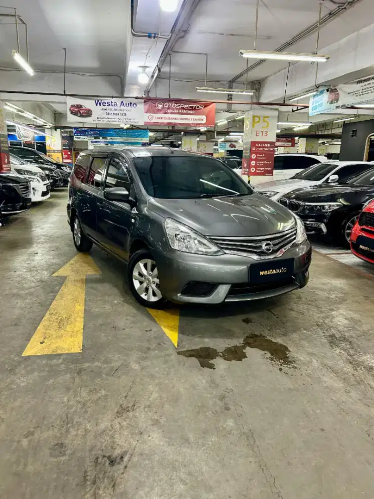 Low KM Nissan Grand Livina 1.5 SV AT 2015 nik 2014 Terawat